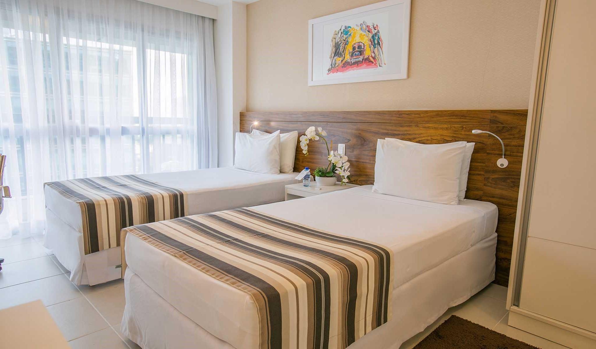 Hplus Vision Executive 4*