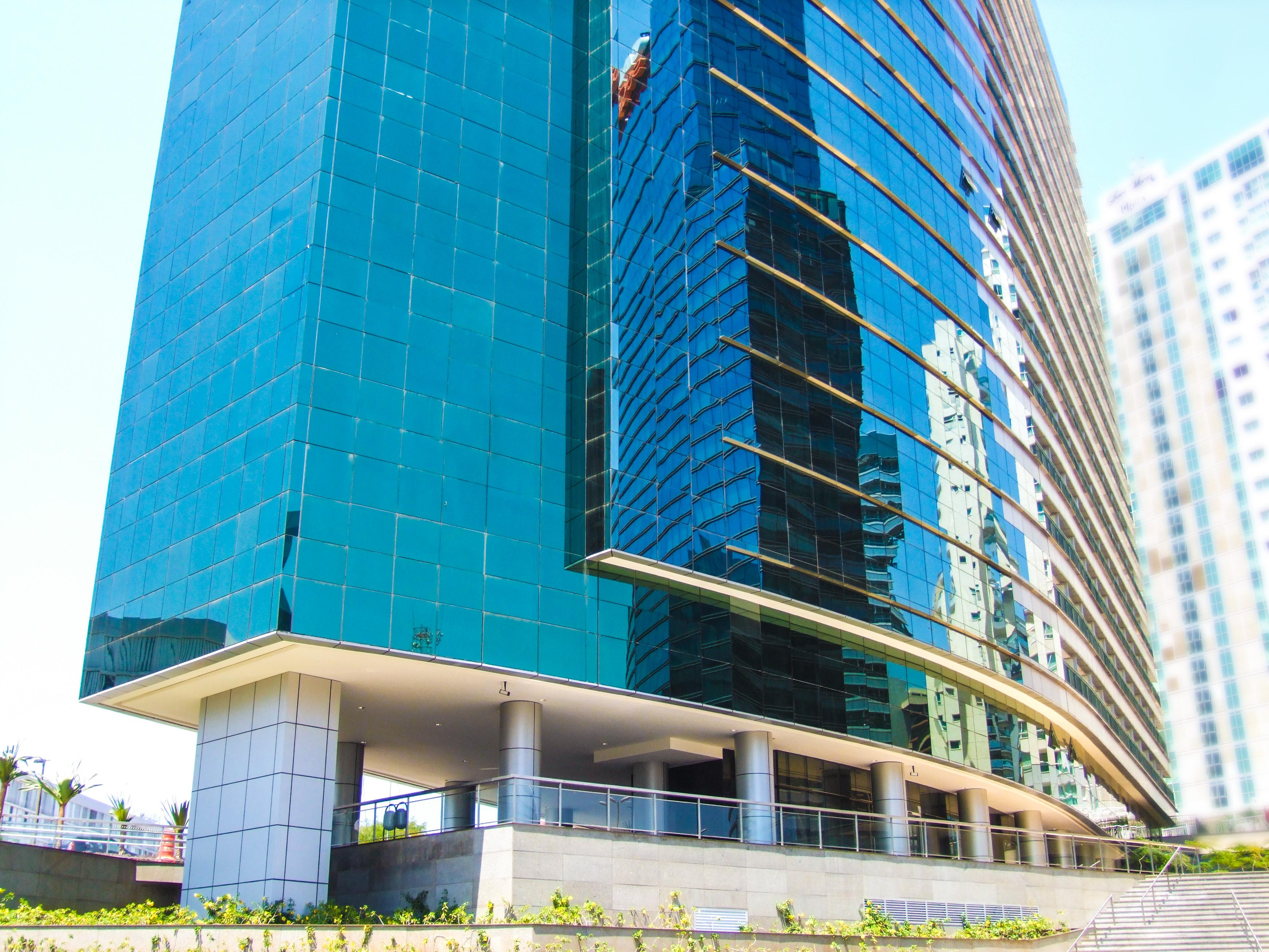 Hotel Hplus Vision Executive