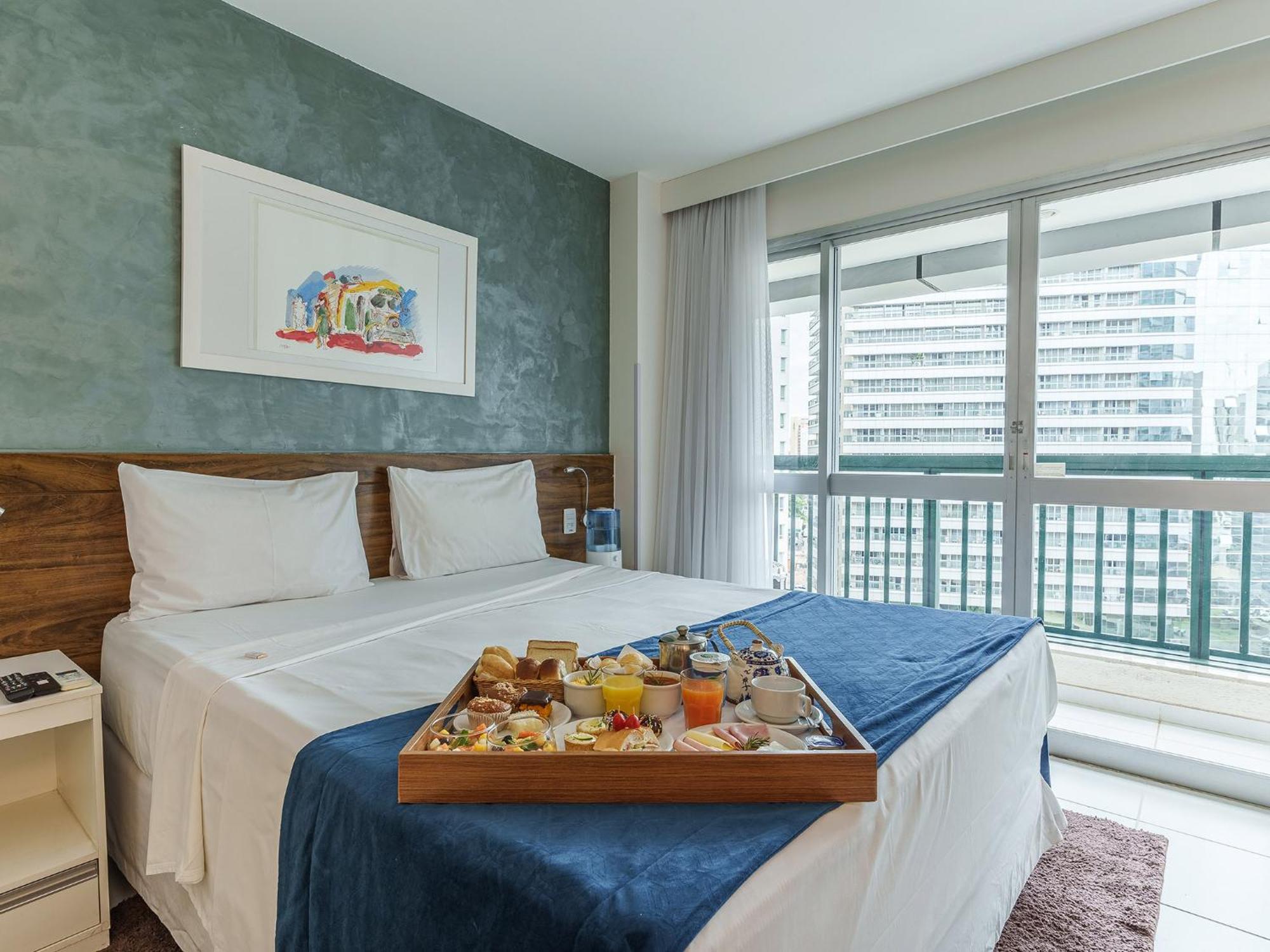 Hplus Vision Executive Hotel