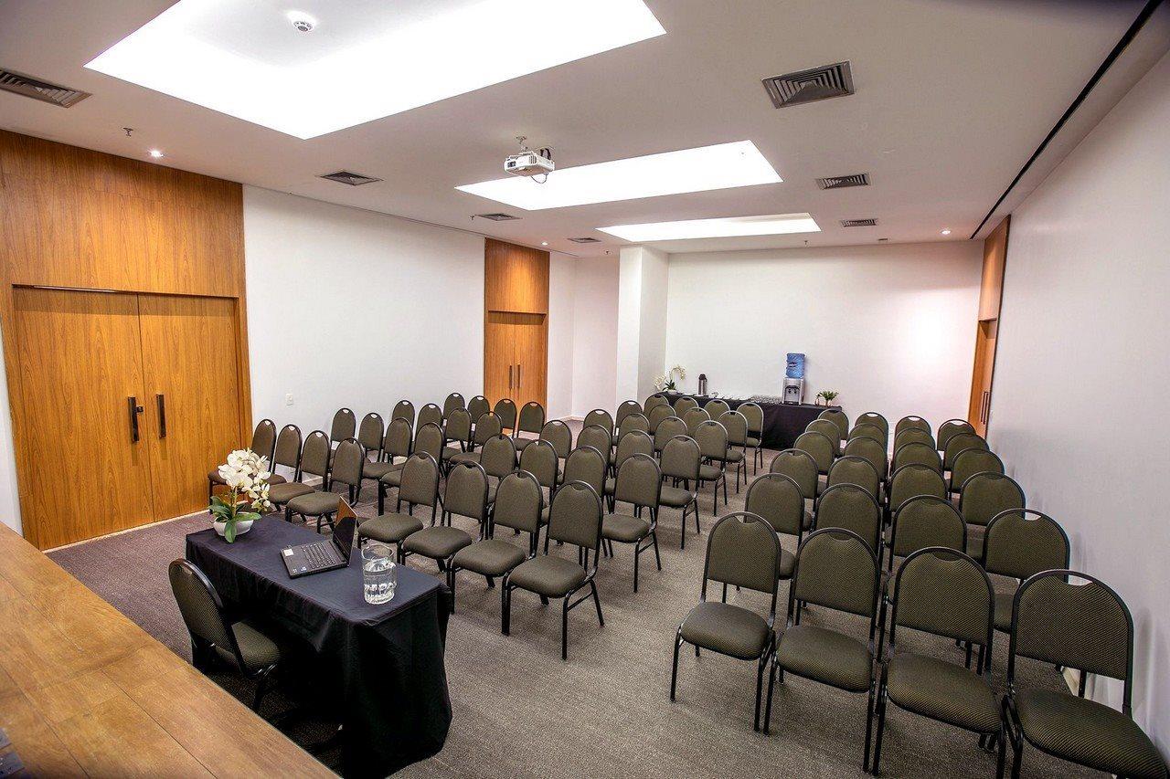 Hplus Vision Executive 4* Brasília