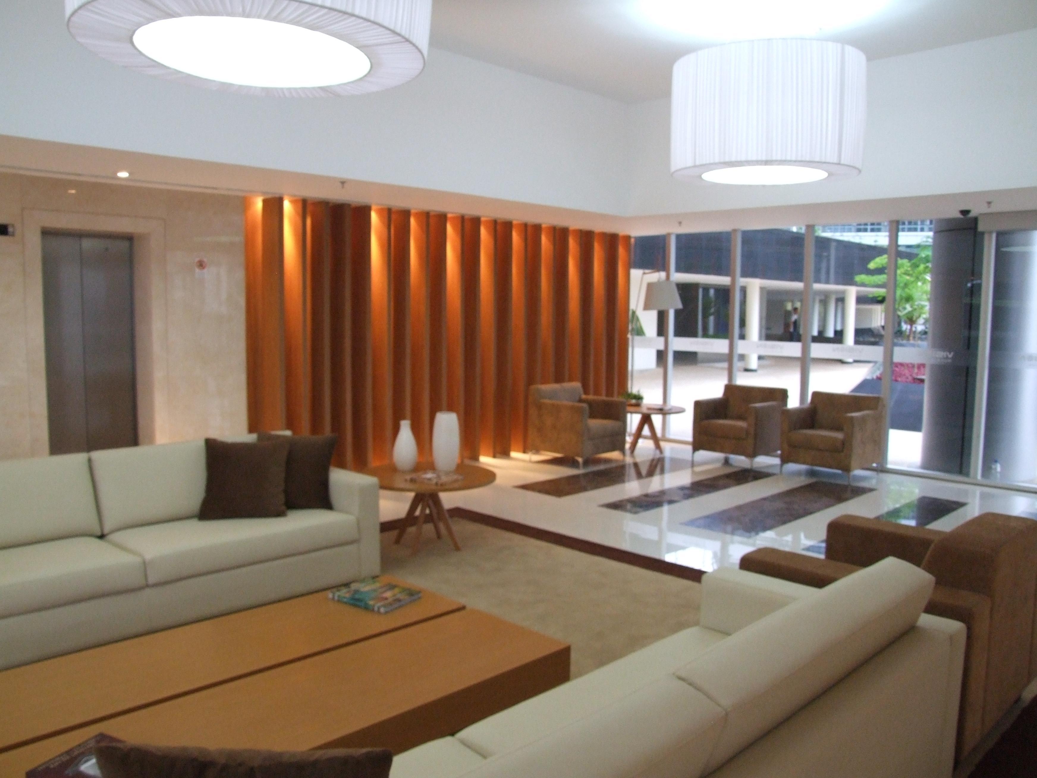 Hplus Vision Executive 4*