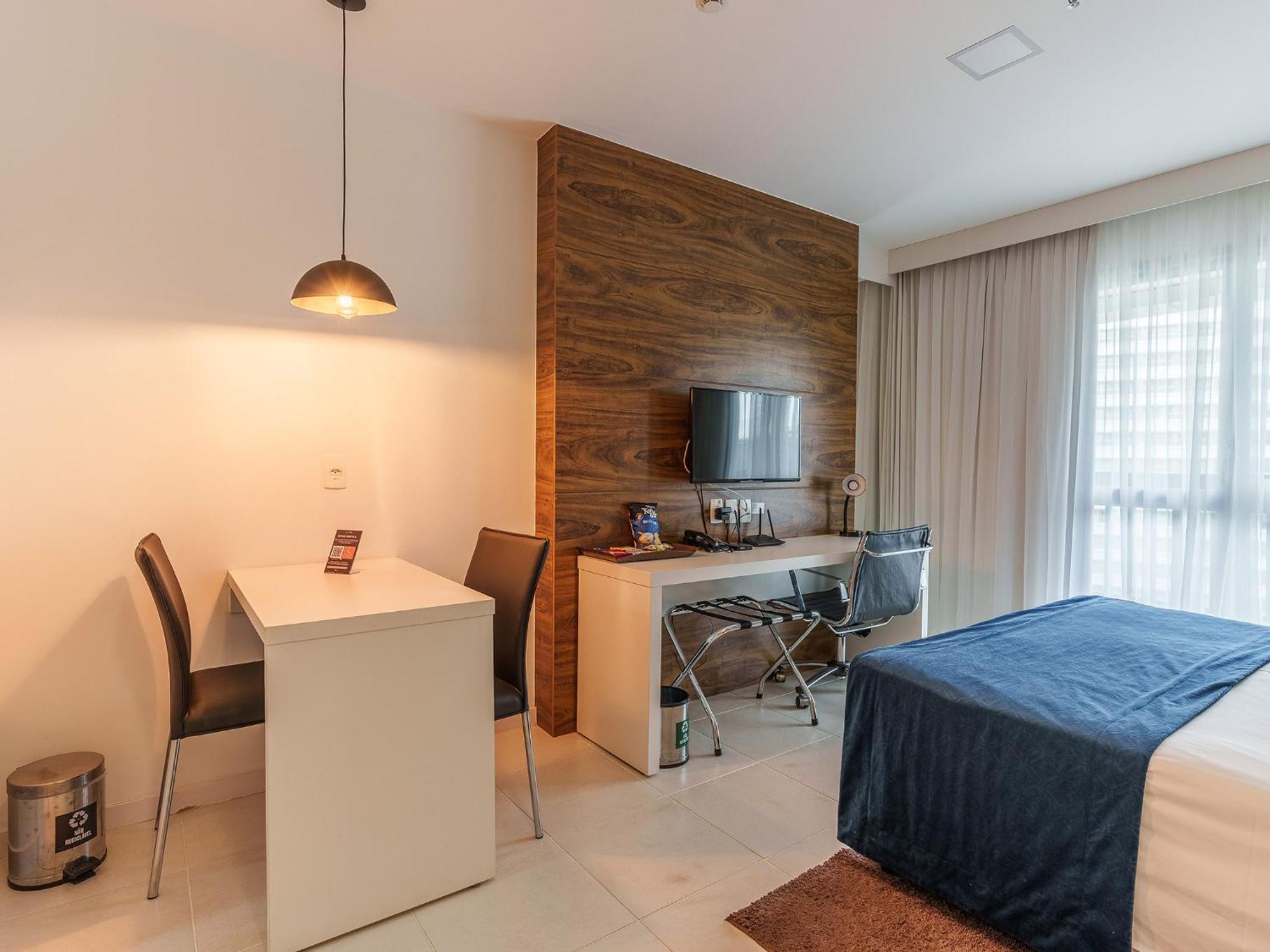 Hplus Vision Executive Hotel